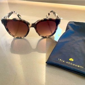 Lele Sadoughi women's tortoise brown new sunglasses